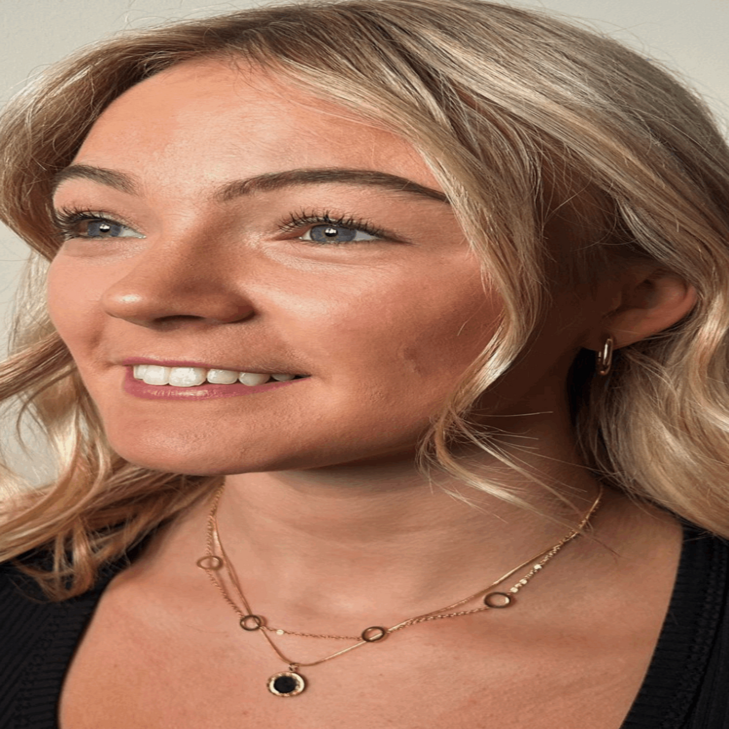 Gold Circle Necklace & Black Stone - Kissed Jewellery