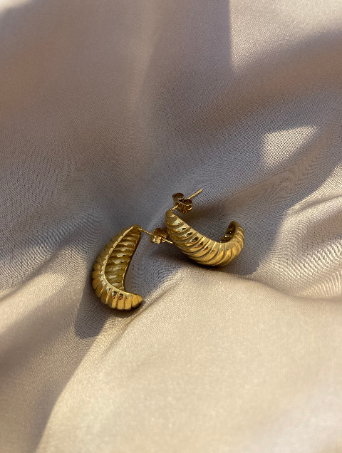 Gold Model Hoop Earrings